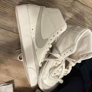 Nike Blazers Mid ‘7